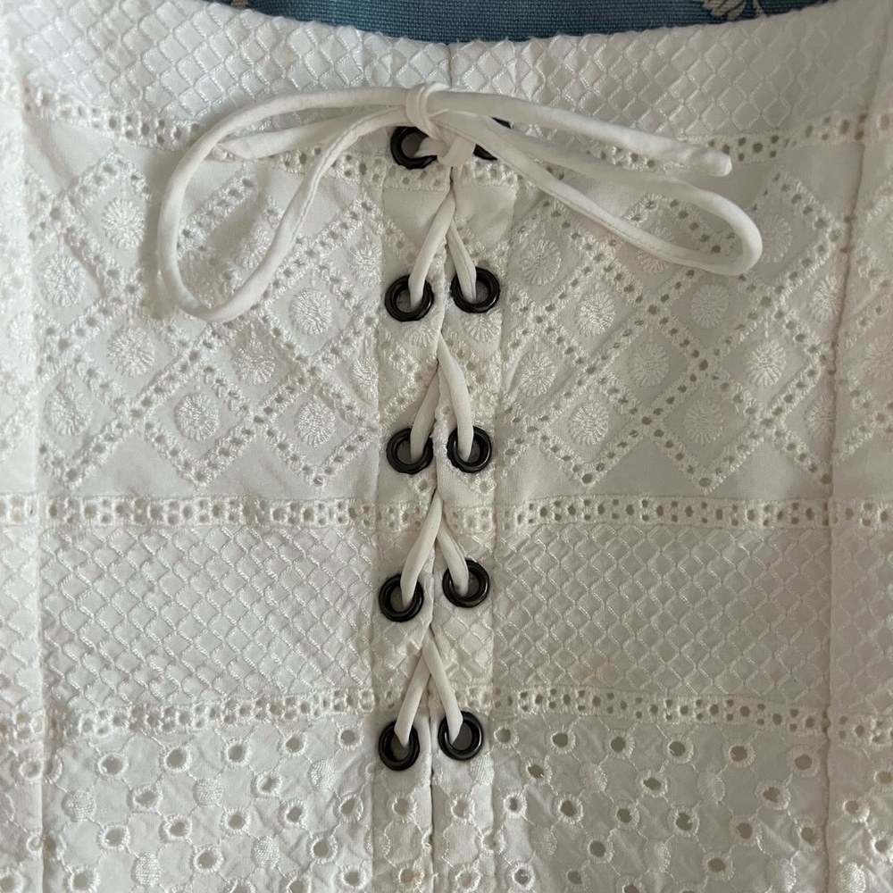Alice + Olivia Puff-Sleeve Eyelet Corset Top - Picture 2 of 6